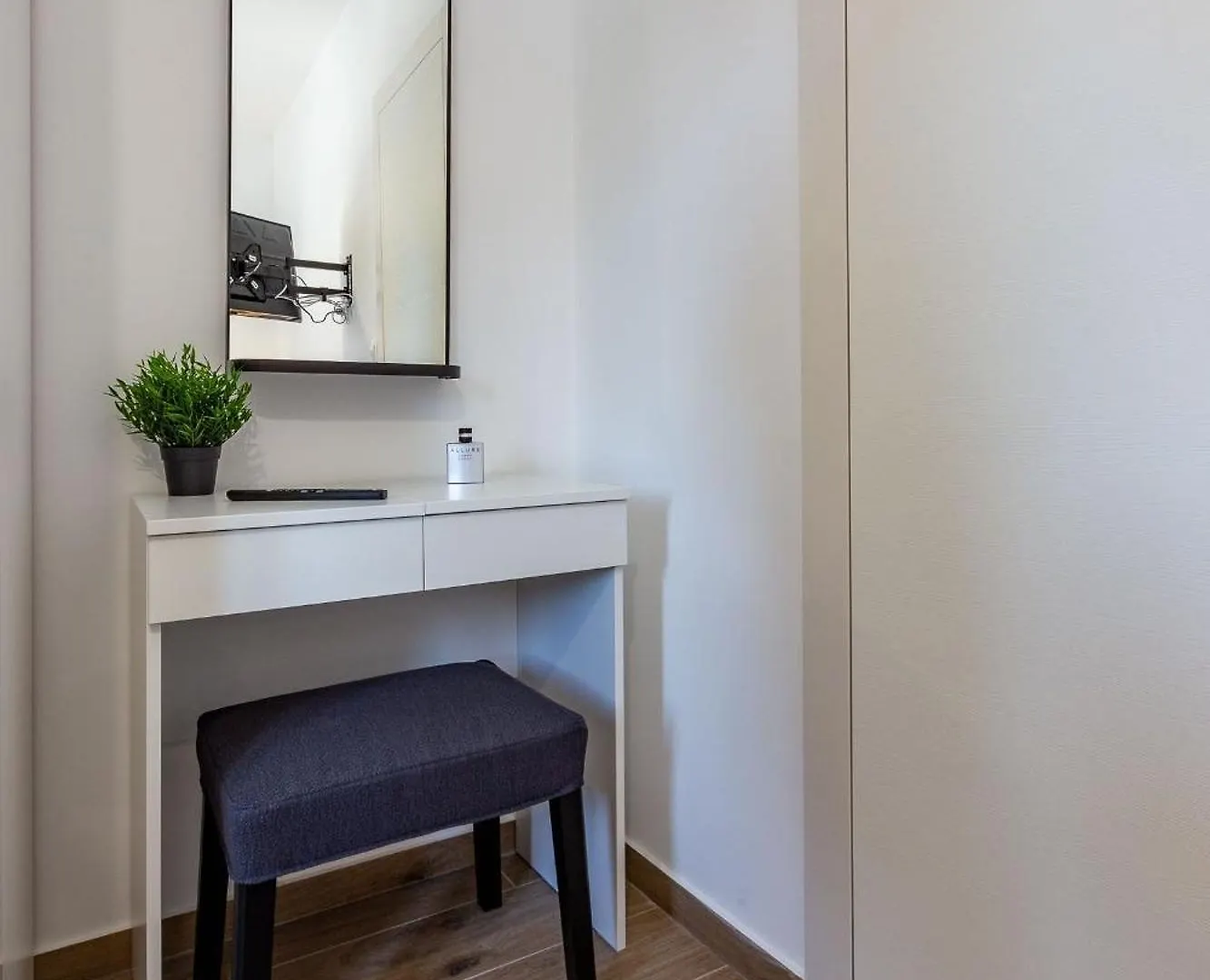 Lpl Luxury Apartments 扎达尔 0*,