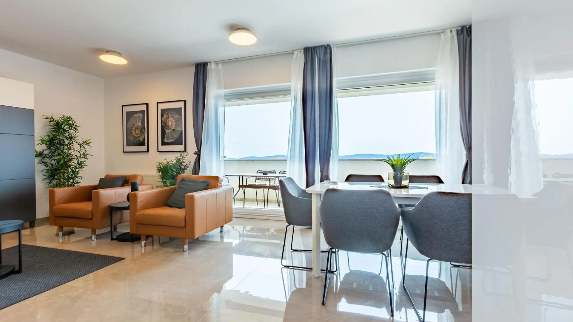 Lpl Luxury Apartments 扎达尔